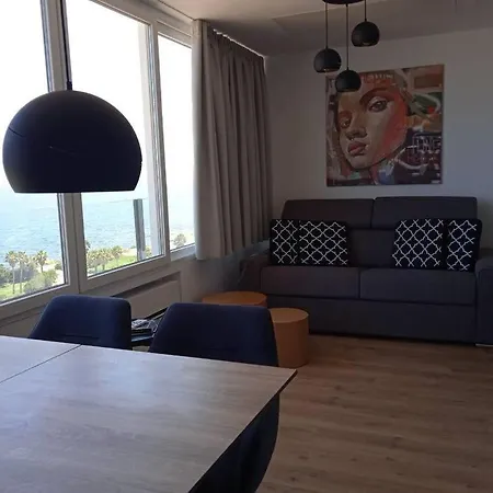 Oli Apartment *
